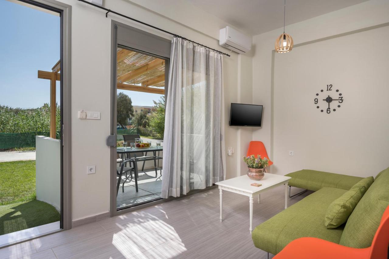 Sea Breeze Apartments 科林瓦里奥 外观 照片